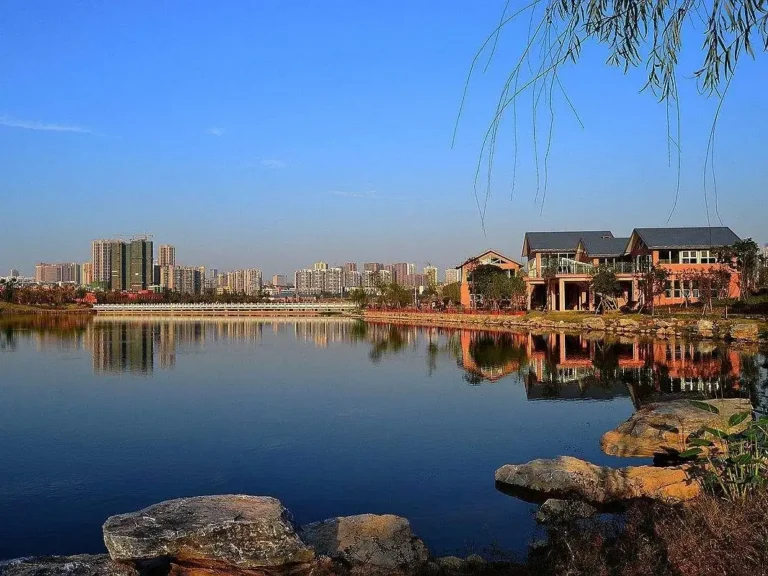 Why Are Filters Important In The Water Treatment Industries? 11 Why are filters important in the water treatment industries? 2019-01-18 Water is the source of life and indispensable substance in human life, but it’s becoming increasingly scarce. Therefore, it’s essential to develop means to reclaim and purify our resources. An effective purification process is necessary to remove organic, chemical or other debris to meet stringent regulations for drinking water, as well as for the industrial, chemical, pharmaceutical and science fields. Water management can be achieved by effectively using a porous filter media. Materials and filtration systems - the products used are as diverse and the sector itself. The various methods include: Aeration Filtration Adsorption Pre-treatment Separation Sparging. Why are filters important in the water treatment industries? 1