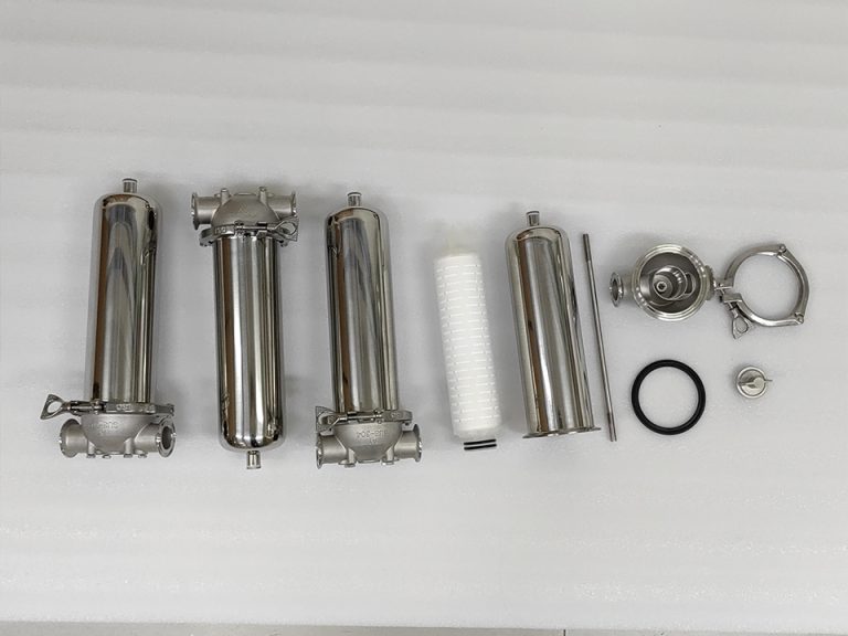 Procedimiento de ensayo hidrostático para carcasas de filtro nuevas